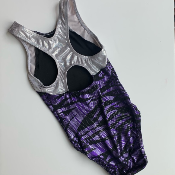 Snowflake Leo: CL - Picture 2 of 5